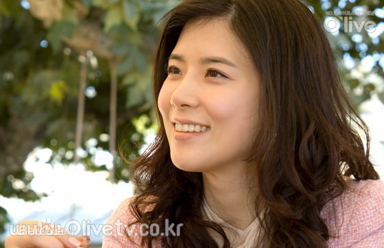 李宝英(Lee Bo Young)主持现场图册