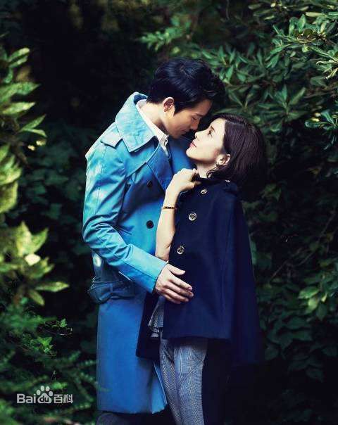 李宝英(Lee Bo Young)池晟和的结婚照片图片图集