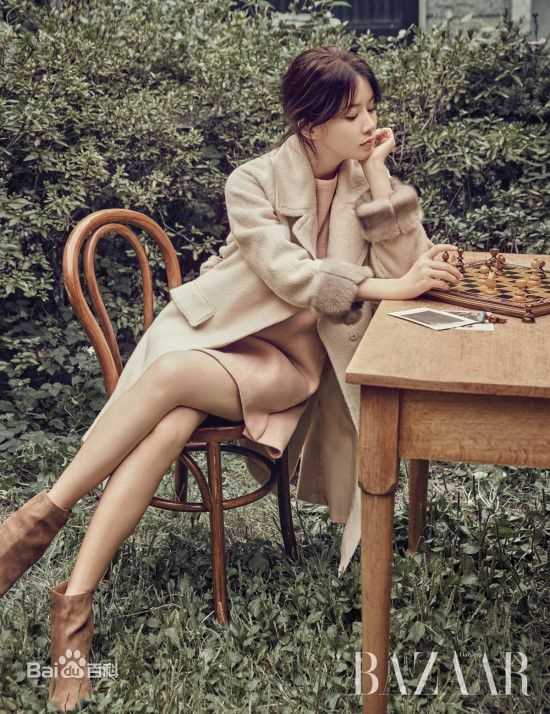 李宝英(Lee Bo Young)BAZZAR素颜照相册