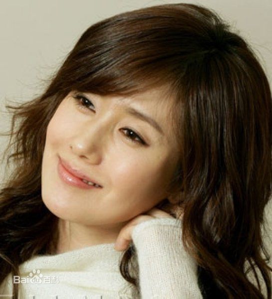 严智苑()个人生活照素颜照相册