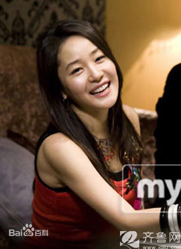 严智苑()个人生活照素颜照相册