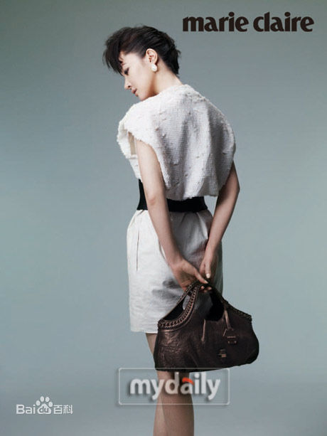 严智苑()个人生活照素颜照相册