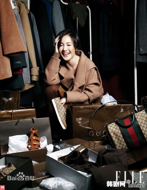 严智苑()个人生活照素颜照相册