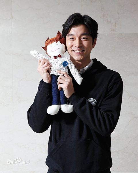 孔刘( （韩文）Gong Yoo（英文）)社会活动图册壁纸壁纸