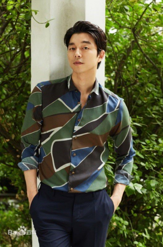 孔刘( （韩文）Gong Yoo（英文）)采访相关图集素颜照相册