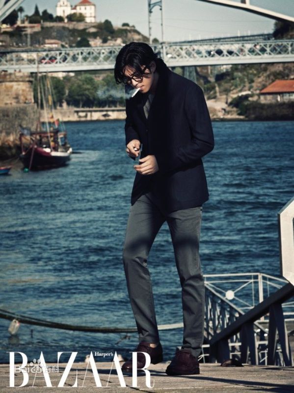 孔刘( （韩文）Gong Yoo（英文）)采访相关图集素颜照相册