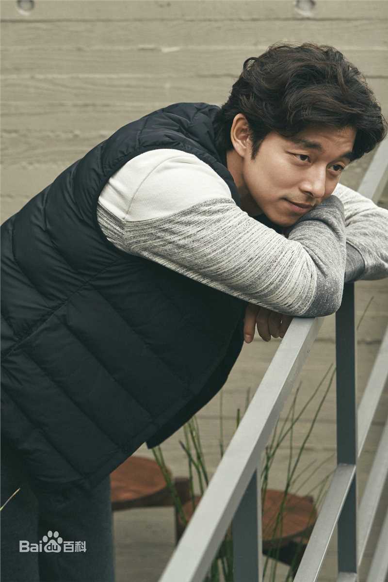 孔刘( （韩文）Gong Yoo（英文）)代言图集性感图片壁纸