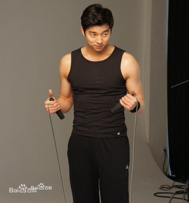 孔刘( （韩文）Gong Yoo（英文）)代言图集性感图片壁纸