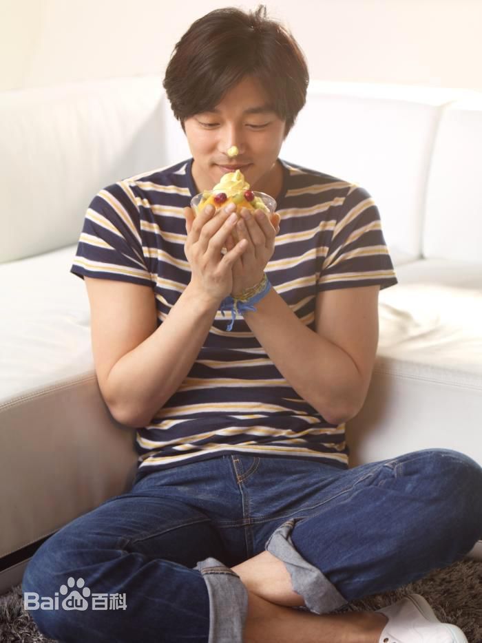 孔刘( （韩文）Gong Yoo（英文）)代言图集性感图片壁纸