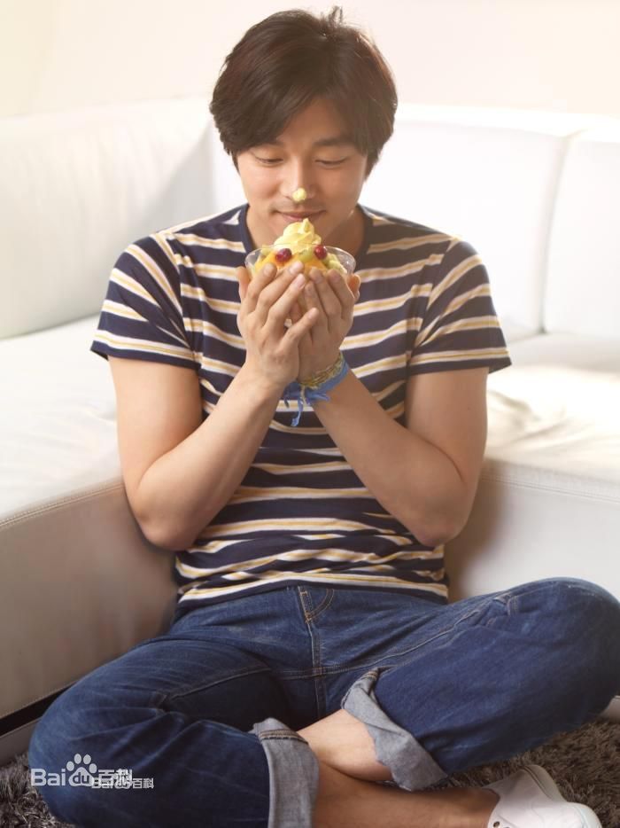 孔刘( （韩文）Gong Yoo（英文）)代言图集性感图片壁纸