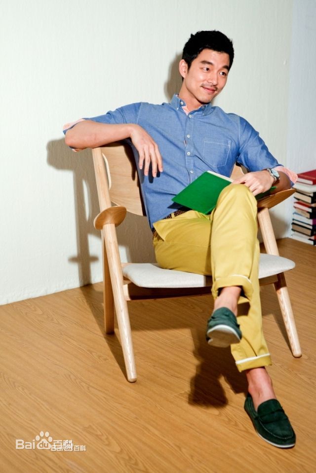 孔刘( （韩文）Gong Yoo（英文）)代言图集性感图片壁纸