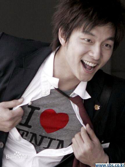 孔刘( （韩文）Gong Yoo（英文）)作品相关图集图片图册