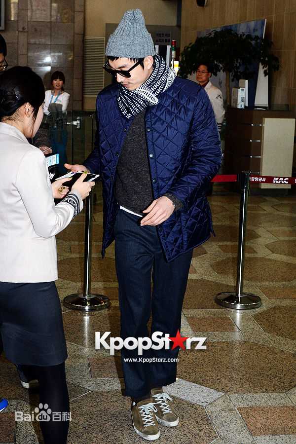 孔刘( （韩文）Gong Yoo（英文）)出席活动图集图册