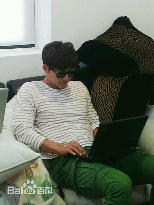 孔刘( （韩文）Gong Yoo（英文）)活动相关图集壁纸壁纸