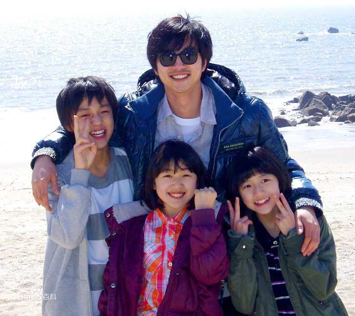 孔刘( （韩文）Gong Yoo（英文）)活动相关图集壁纸壁纸