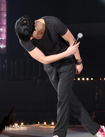 孔刘( （韩文）Gong Yoo（英文）)见面会相关图册图片图集