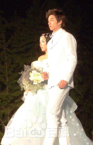 孔刘( （韩文）Gong Yoo（英文）)出席活动图册图册