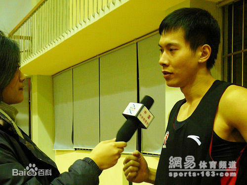 颜行书(Johnny)篮球壁纸壁纸