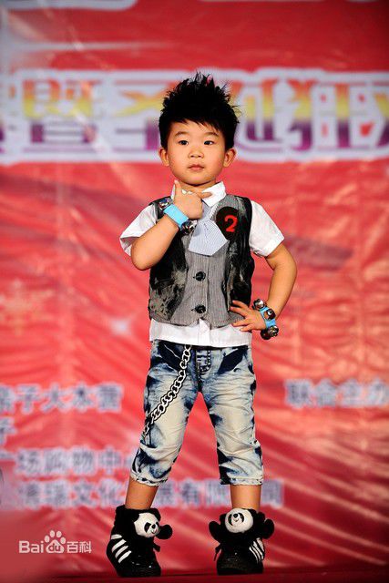 王天泽(Lucas)精选生活影集成长记录图册