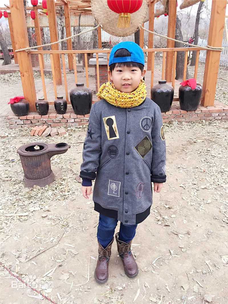 王天泽(Lucas)在《亲娘木兰》饰演小鱼儿中的