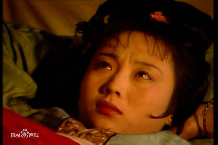 郑铮饰演的鸳鸯前后照片