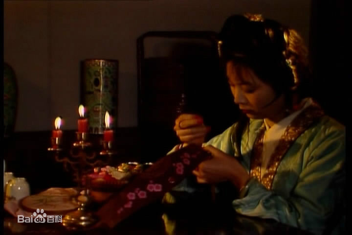 郑铮饰演的鸳鸯前后照片