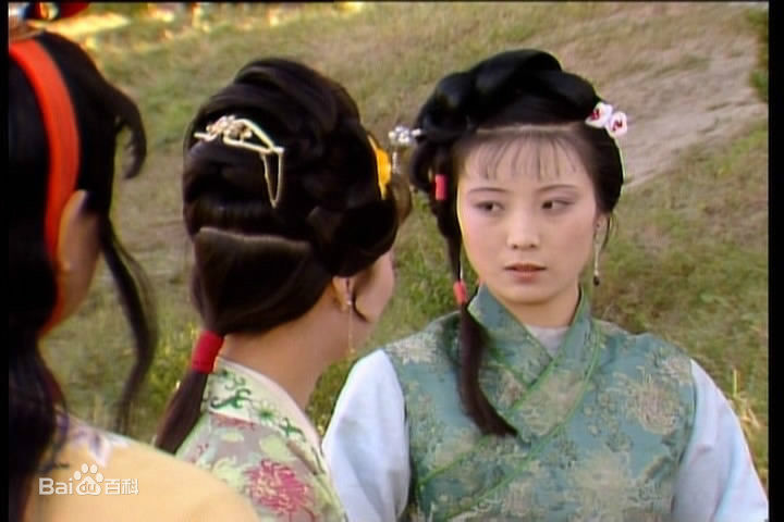 郑铮饰演的鸳鸯前后照片