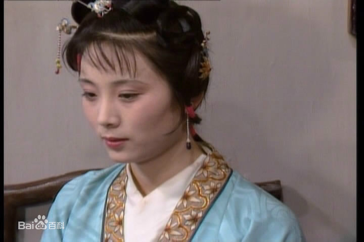 郑铮饰演的鸳鸯前后照片