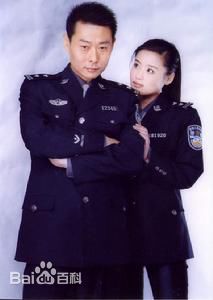 霍青的警察形象图片图集
