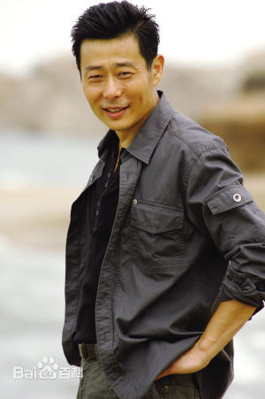 最新霍青性感图片