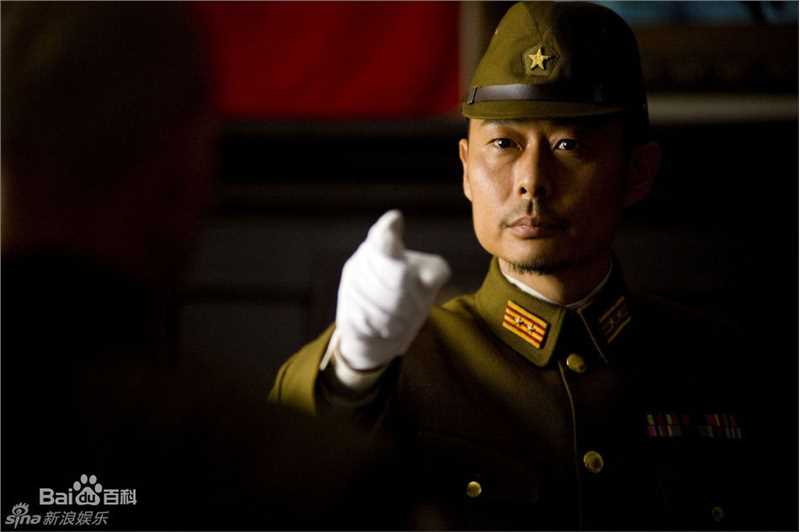 最新霍青性感图片