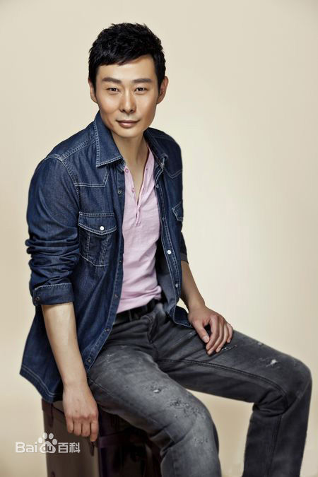 最新霍青性感图片