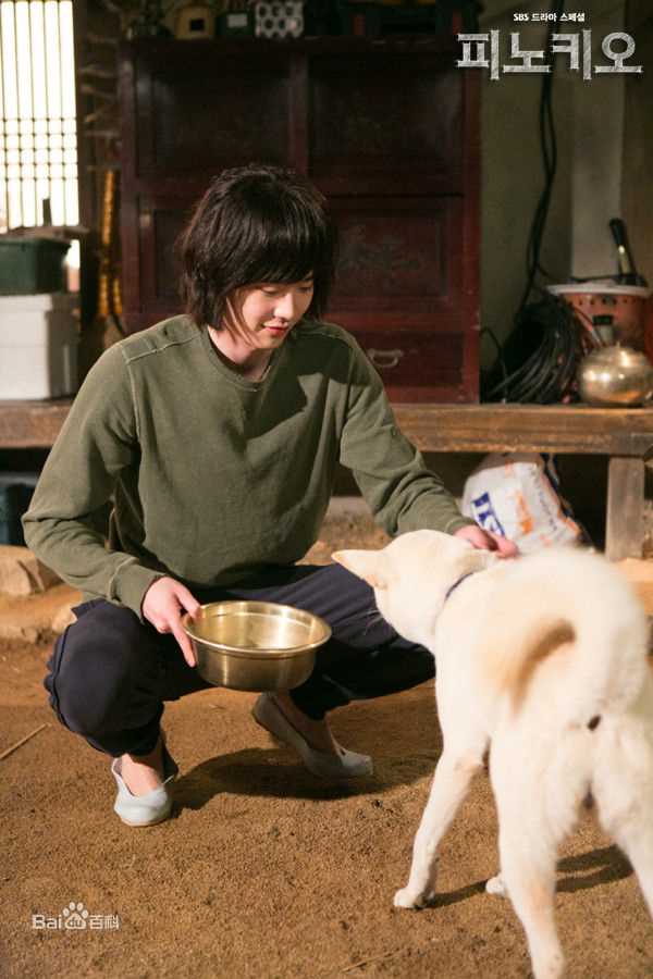 精选李钟硕(Lee Jong Suk)在《匹诺曹》中的图册