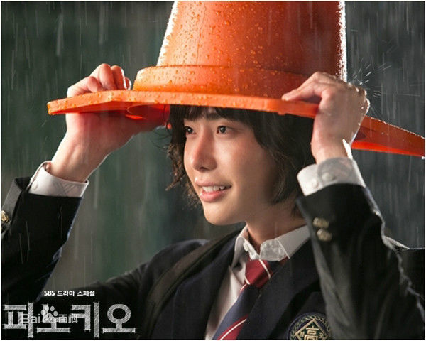 精选李钟硕(Lee Jong Suk)在《匹诺曹》中的图册