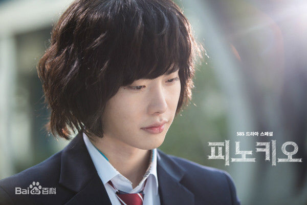 精选李钟硕(Lee Jong Suk)在《匹诺曹》中的图册