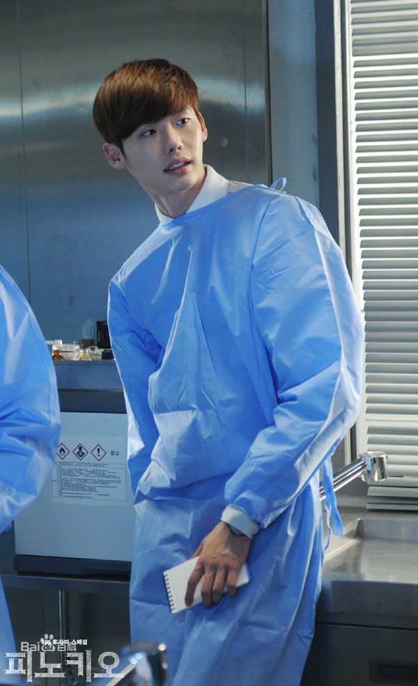 精选李钟硕(Lee Jong Suk)在《匹诺曹》中的图册