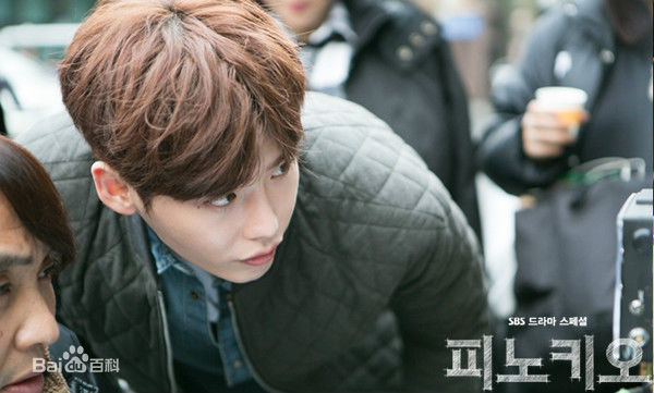 精选李钟硕(Lee Jong Suk)在《匹诺曹》中的图册