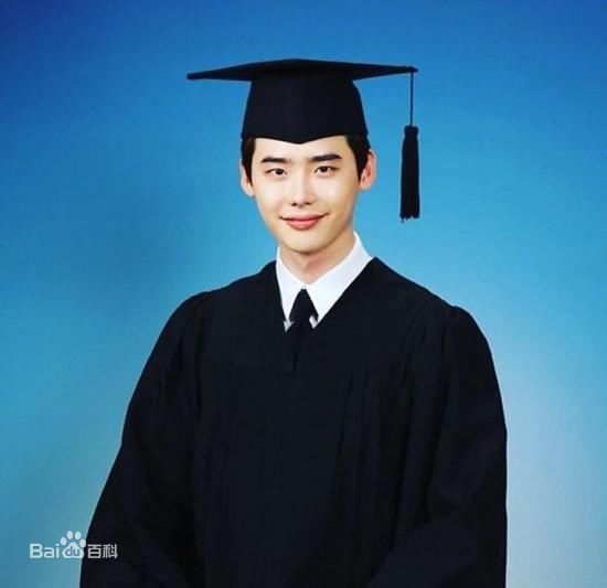 李钟硕(Lee Jong Suk)个人生活照片图片图册