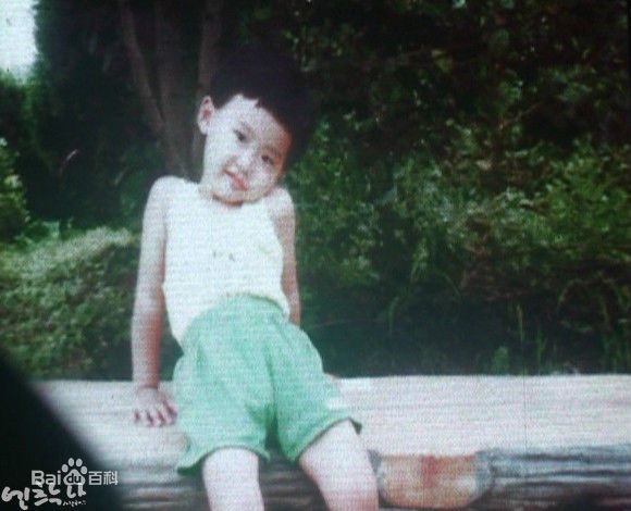 李钟硕(Lee Jong Suk)个人生活照片图片图册