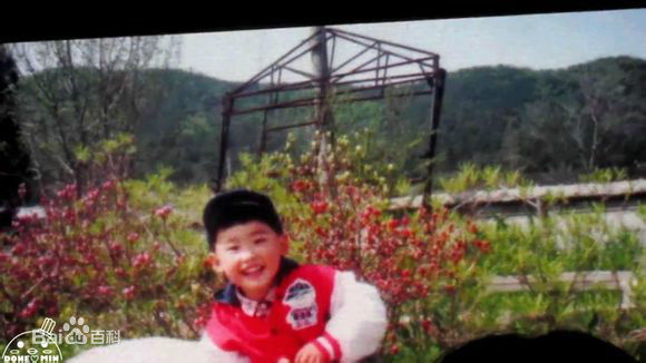 李钟硕(Lee Jong Suk)个人生活照片图片图册