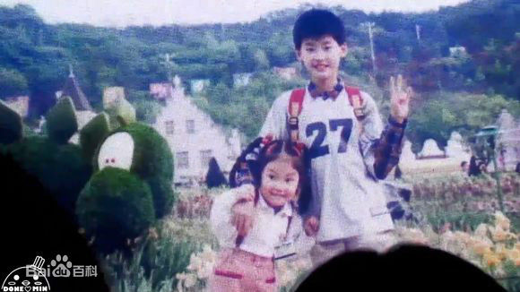 李钟硕(Lee Jong Suk)个人生活照片图片图册