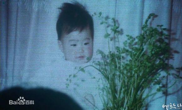 李钟硕(Lee Jong Suk)个人生活照片图片图册