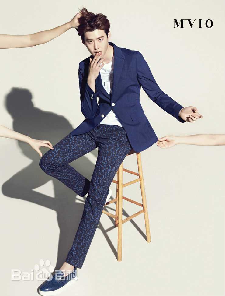 李钟硕(Lee Jong Suk)代言性感图片图集