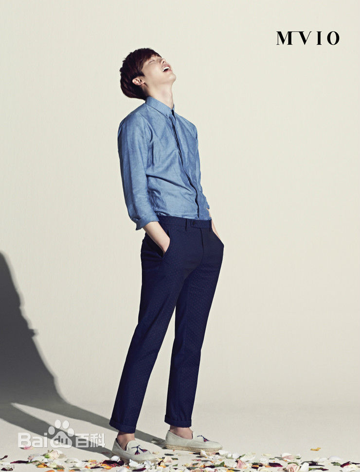 李钟硕(Lee Jong Suk)代言性感图片图集