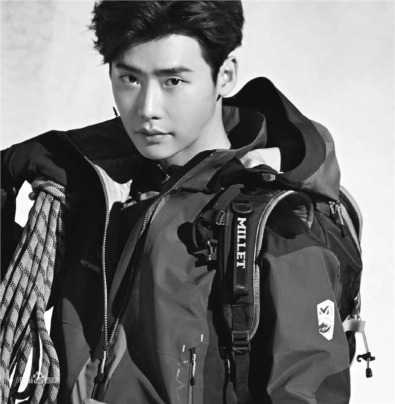李钟硕(Lee Jong Suk)代言性感图片图集