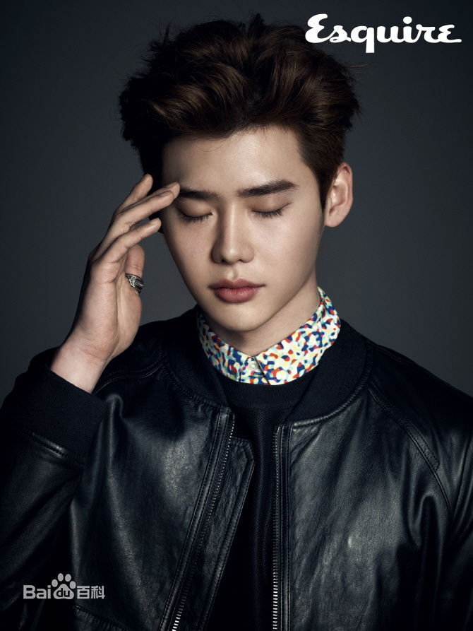 李钟硕(Lee Jong Suk)Esquire性感图片图集