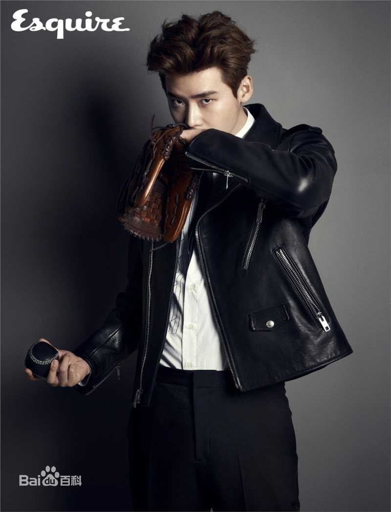 李钟硕(Lee Jong Suk)Esquire性感图片图集
