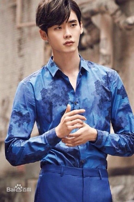 李钟硕(Lee Jong Suk)HIGH CUT生活照相册