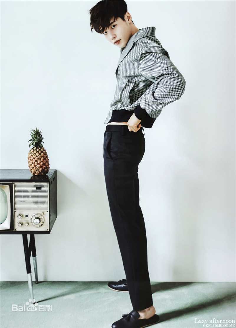 李钟硕(Lee Jong Suk)CECI KOREA壁纸壁纸