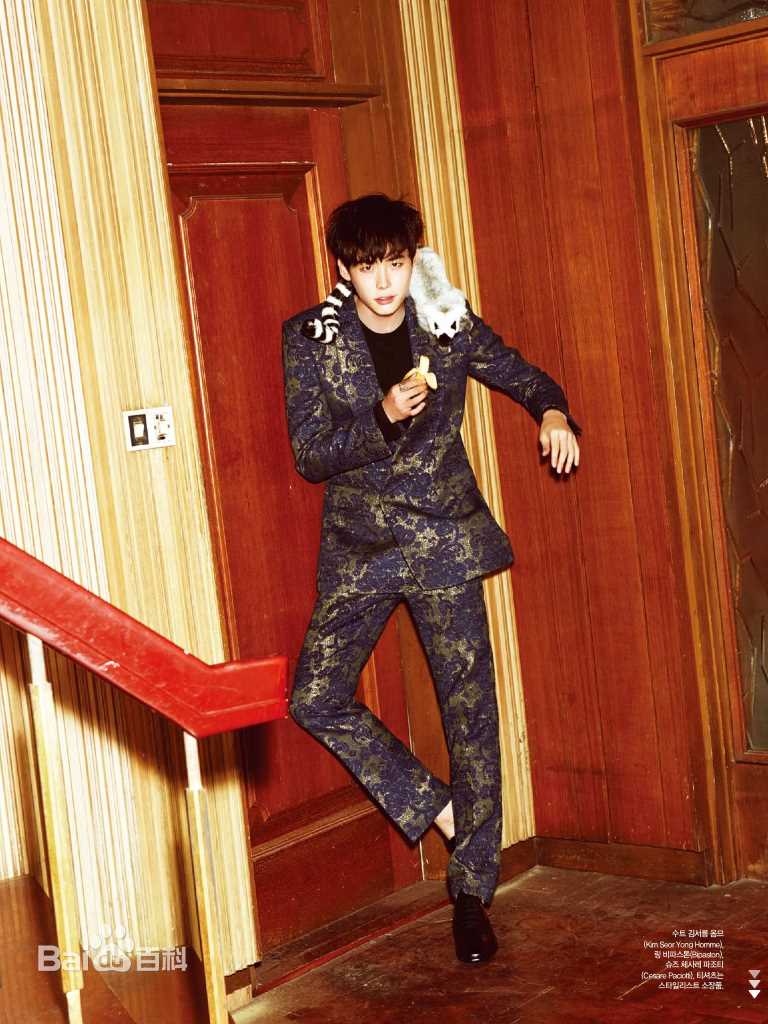 李钟硕(Lee Jong Suk)CECI KOREA壁纸壁纸